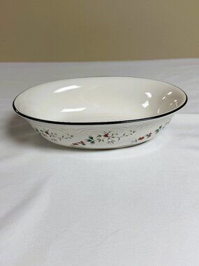 Pfaltzgraff Winterberry Oval Serving Bowl Dish Holiday Christmas Ceramic